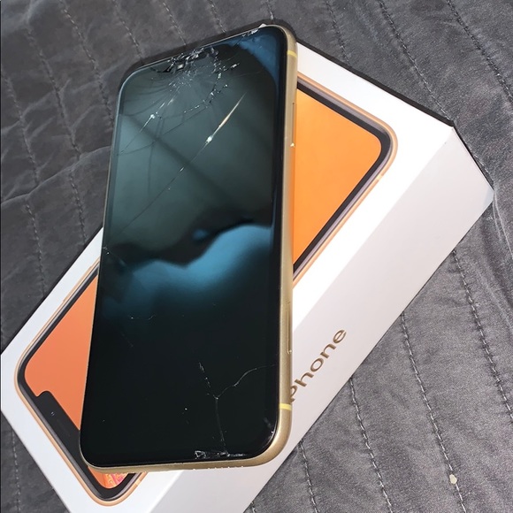 Apple Other - BROKEN iPhone XR